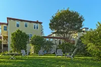 Homeport Historic B&B - Hot Tub