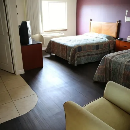 Chateau Inn & Suites