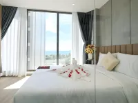 Prague Nha Trang Hotel - ビーチサイド