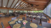 Paradise Hotel & Resort - breakfast