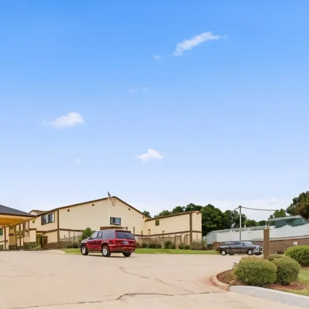 Best Western Pineywoods Inn Hotels in Cass County