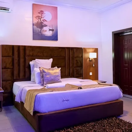 CrownEdge Hotels