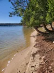 Historic Glen Lake Cottage with Private Waterfront Access - 3-stjärniga