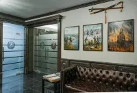 Kutuzov Hotel - 駐車場