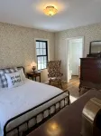 Charming Hudson Farmhouse on 12 Acres - 2 Miles from Cuyahoga Valley Nat’l Park - Boutique