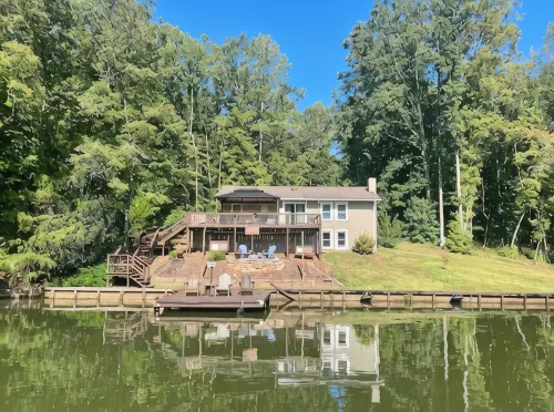Southern Comfort Cabin-fire pit/kayaks/pet friendl - Chalets