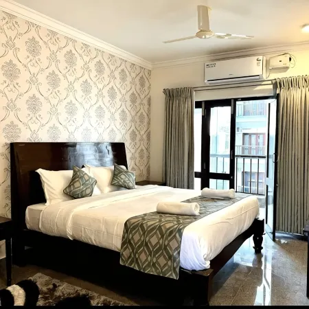 Deep International a Luxury Hotel