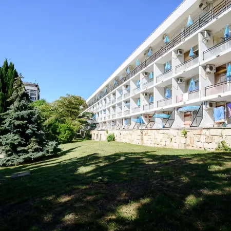International House of Journalists Resort