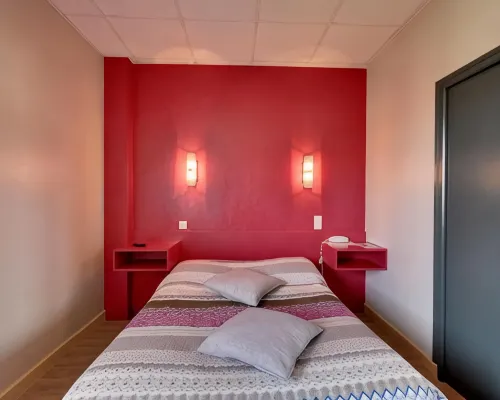Logis Auberge des Vieux Chenes Hotels in Malemort