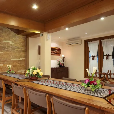 Kertanegara Premium Guest House
