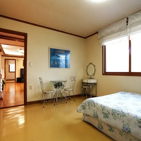 Yeoju White House Pension