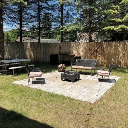Cabin Located in the Manistee National Forest with all the Comforts of Home