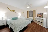 Family Beachfront Condo - Cocoa Beach Boardwalk - Pool