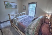 Big Sky, Garage Access, Hot tub, Wifi, Fully Paved Roads in New Development - Chalets