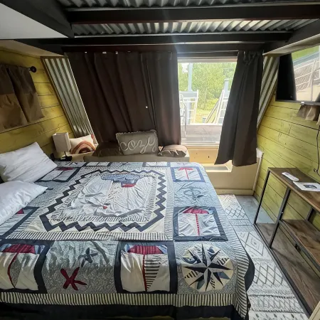 Beached Houseboat-Free Park Pass