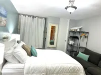 3BDR Condo, WIFI, Balcony, Parking, Pool, AC, 2 min from the Beach Hotels in Boqueron