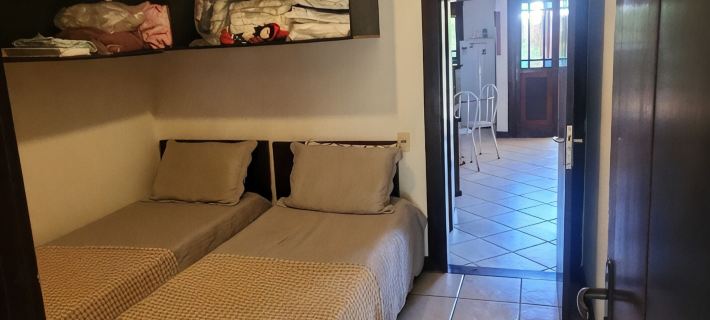 House located 200 m from the beach, leisure area, restaurants, bars and shops Hotels in Praia Do Forte