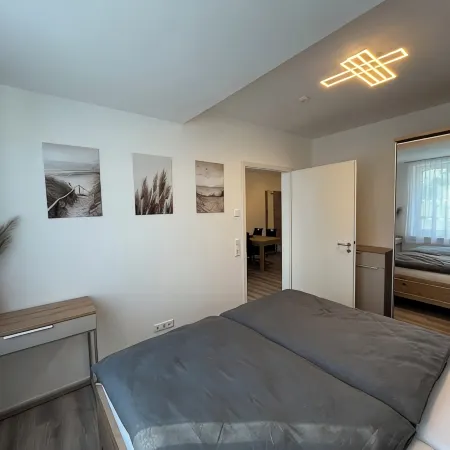 City-Apartment - The modern vacation apartment in Borna Hotele w: Borna