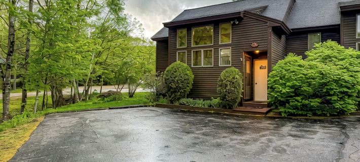 Perfect Summer Getaway-Near Storyland Hotels in Bartlett
