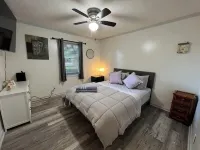 Cozy 4BR Home with Office, Fitness Area, Spacious Backyard & Pet-Friendl - Gym