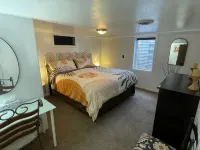 RARE FIND! 4BR, 2BA Home W/Deck/Grill/Fireplaces. Pet Friendly w/ fenced in BY - WiFi