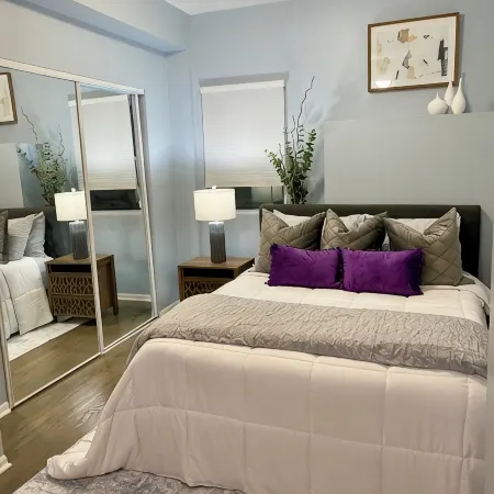 Charming 3-bedroom 2-bathroom loft in Oak Park