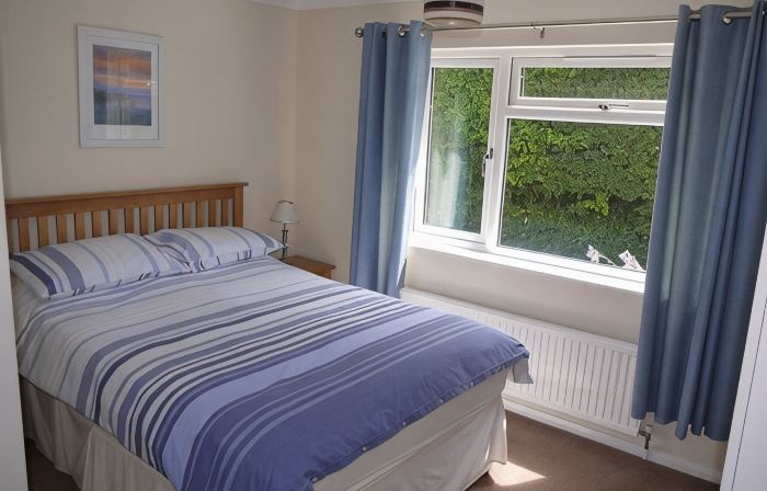 Sea Dunes - a Croyde bungalow with sea views & easy walk to the beach or village