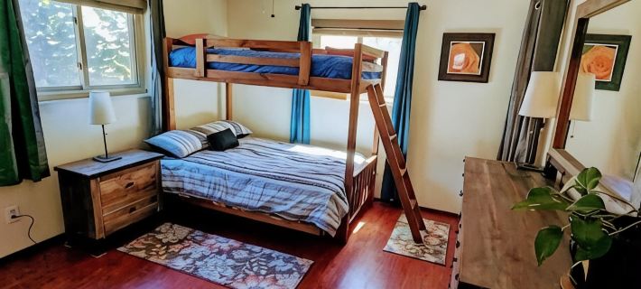 Royal Gorge Retreat Hotels in Fremont County