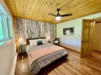 Cabin with Mountain Views / Large Deck / Fireplace / Near Ski Slopes Fresh Snow! - 3-Sterne