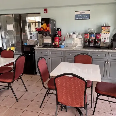Nola Inn