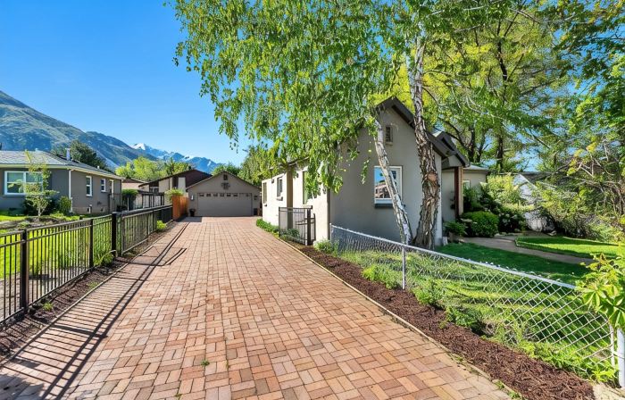 Cozy, Convenient Holladay Bungalow w/ Amenities