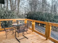 "18 Seasons" Seconds to Blue Ridge Parkway, & Mabry Mill. Game room w/Bar - Homestays