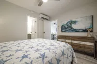 Ocean view, fully remodeled, 2nd floor, few steps away from the best beaches - プール