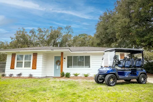 Tranquility on Teringo - close to the beach & downtown - includes golf cart! - 4-Star