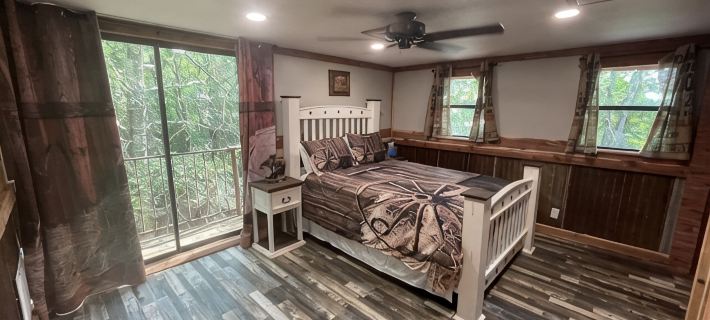 Sleep in a Hayloft - Longview, Tx Hotels in Harrison County