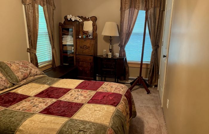 Walk to everything! 2 Bedroom 1 Bath Home in town.