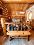 Lewis Cabin, Greyhouse Inn Vacation Rentals - Wifi