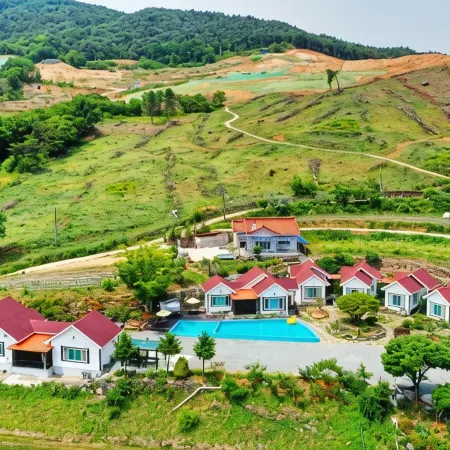 Hapcheon Hwangmaesan Pension