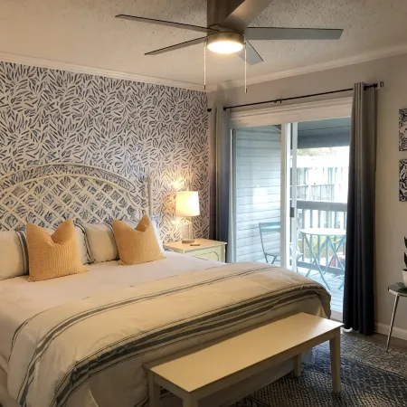 Walk to beach. Perfect for families & couples. Pool & tennis onsite.