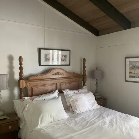 Dream location across from the bike path, 2 min to lift, 3 min to downtown