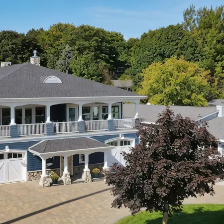 Stunning Lakeview Home with 5 Bedrooms and 6k SqFt of Modern, High-End Amenities