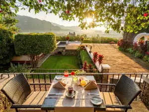 Posada del Tepozteco - Hotel & Gallery