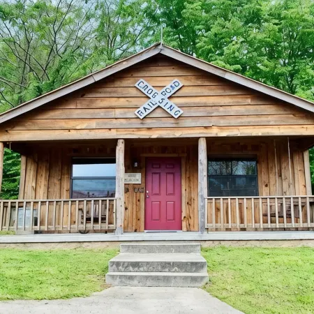 Sylamore Depot Cabin # 302