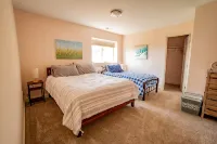 The Overlook - Spacious Modern Home with Panoramic Rapid City Views - chambre d’hôtes