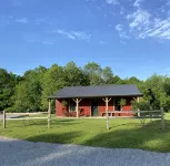 Secluded 2 Bedroom Sanctuary on 20 Acres in the Heart of the Bourbon Trail - ブティック