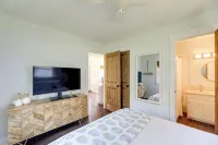 Waterfront Vacation Rental Home on Newport River! - Spa