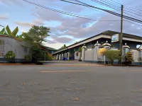 Metro Palace - 2-Star