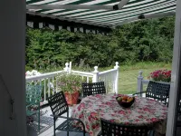Edson Hill- 5 acres, Dogs/ Views/ Pond /Sledding/ Pingpong  and Air hockey . - de charme