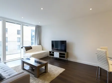 Blissful One Bed Near the River