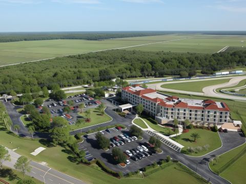 Seven Sebring Raceway Hotel